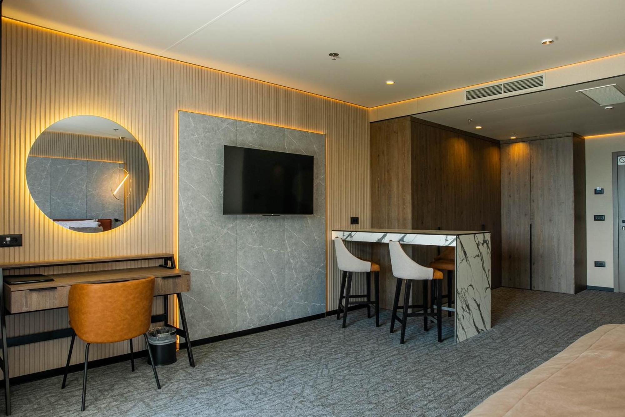 Hotel Medistone Omiš Eksteriør bilde